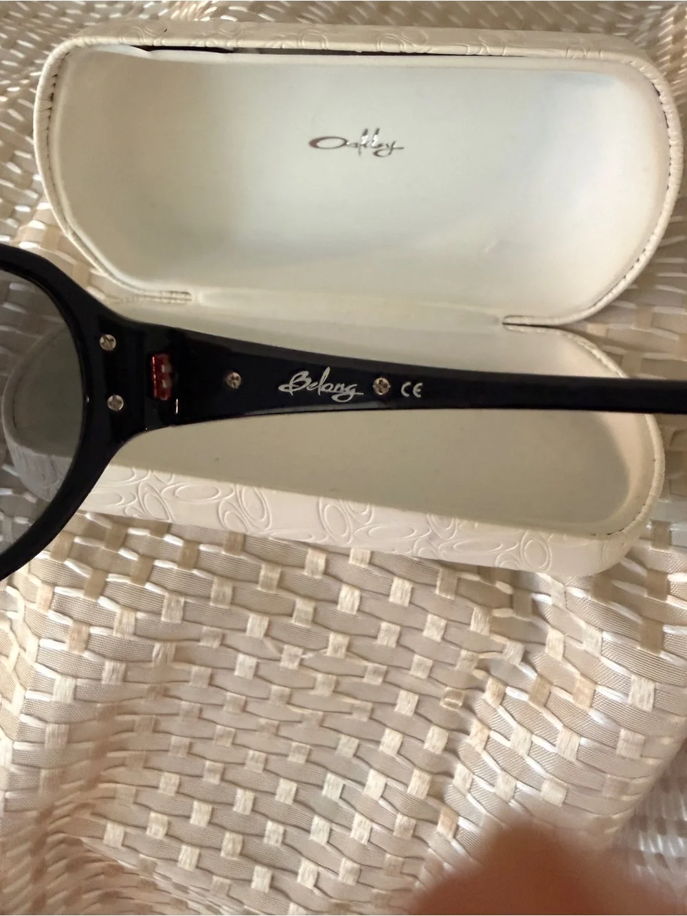 Oakley Women's Sunglasses-NO SCRATCHES